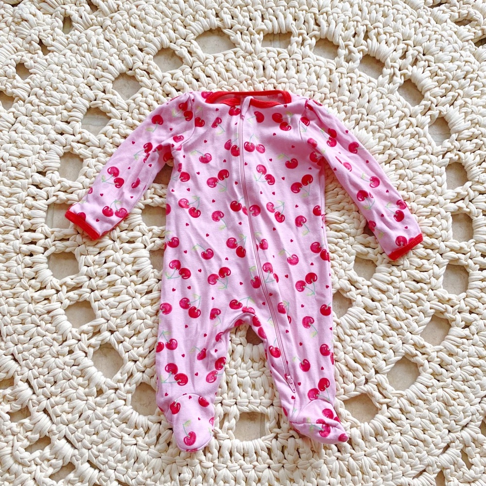 Wonder Nations Cherry Heart Pink Zip Up Sleeper Footed Onsie Size 0-3 Months